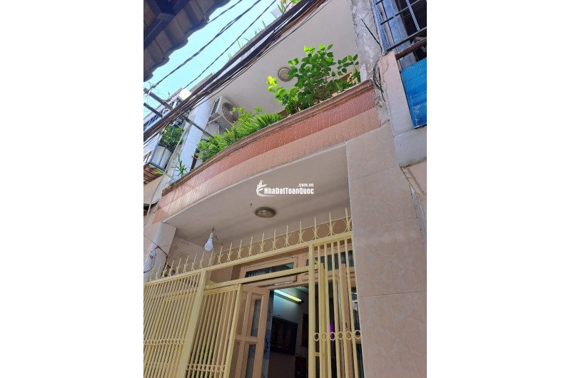 Bán nhà Đường Điện Biên Phủ  P.17 Q.Bình Thạnh DT 36 m2 (3 Tầng) Chỉ 3,9 tỷ vào ở ngay